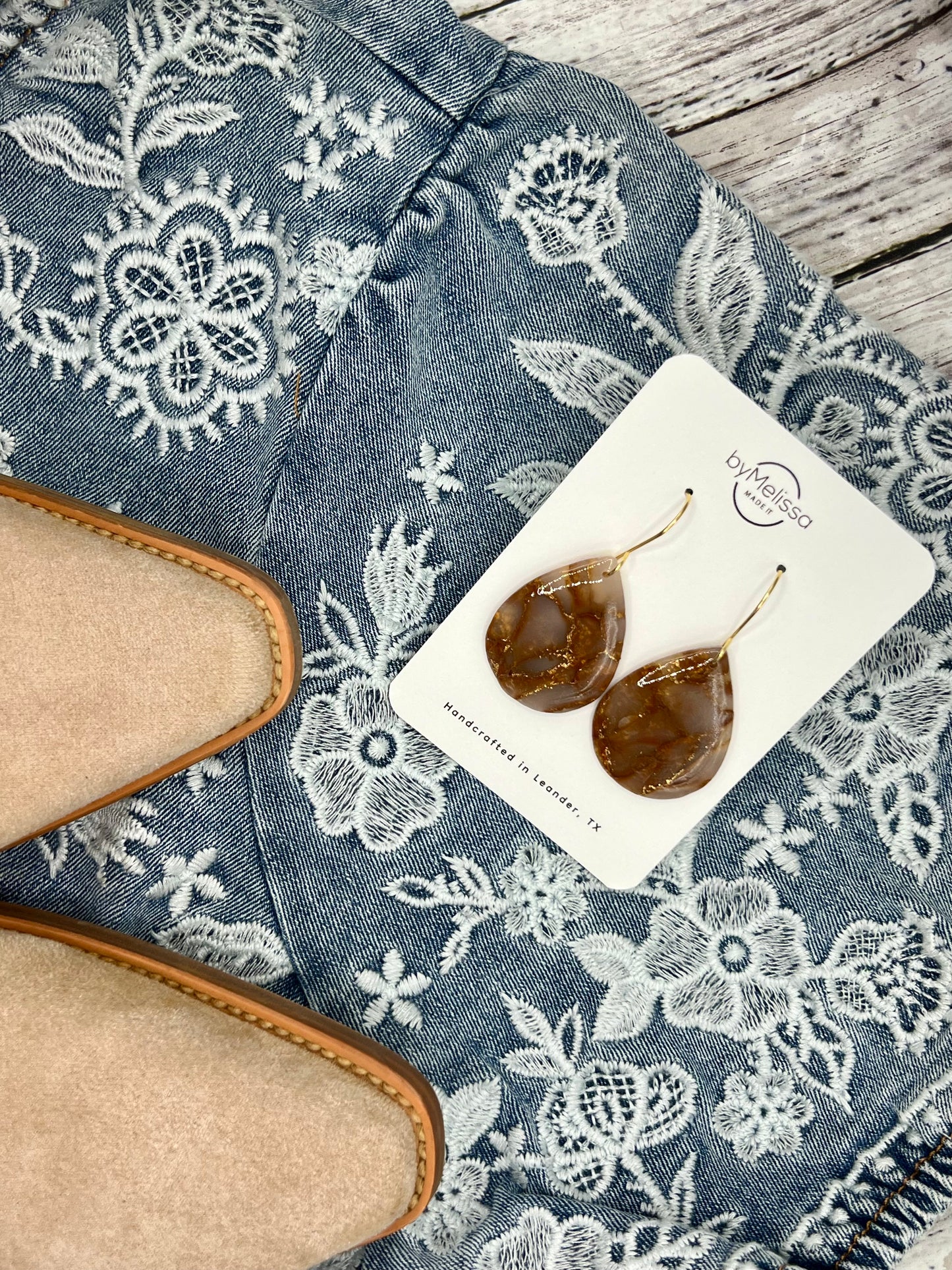 Mocha Mousse Small Wide Teardrop Drop Earrings in Gold