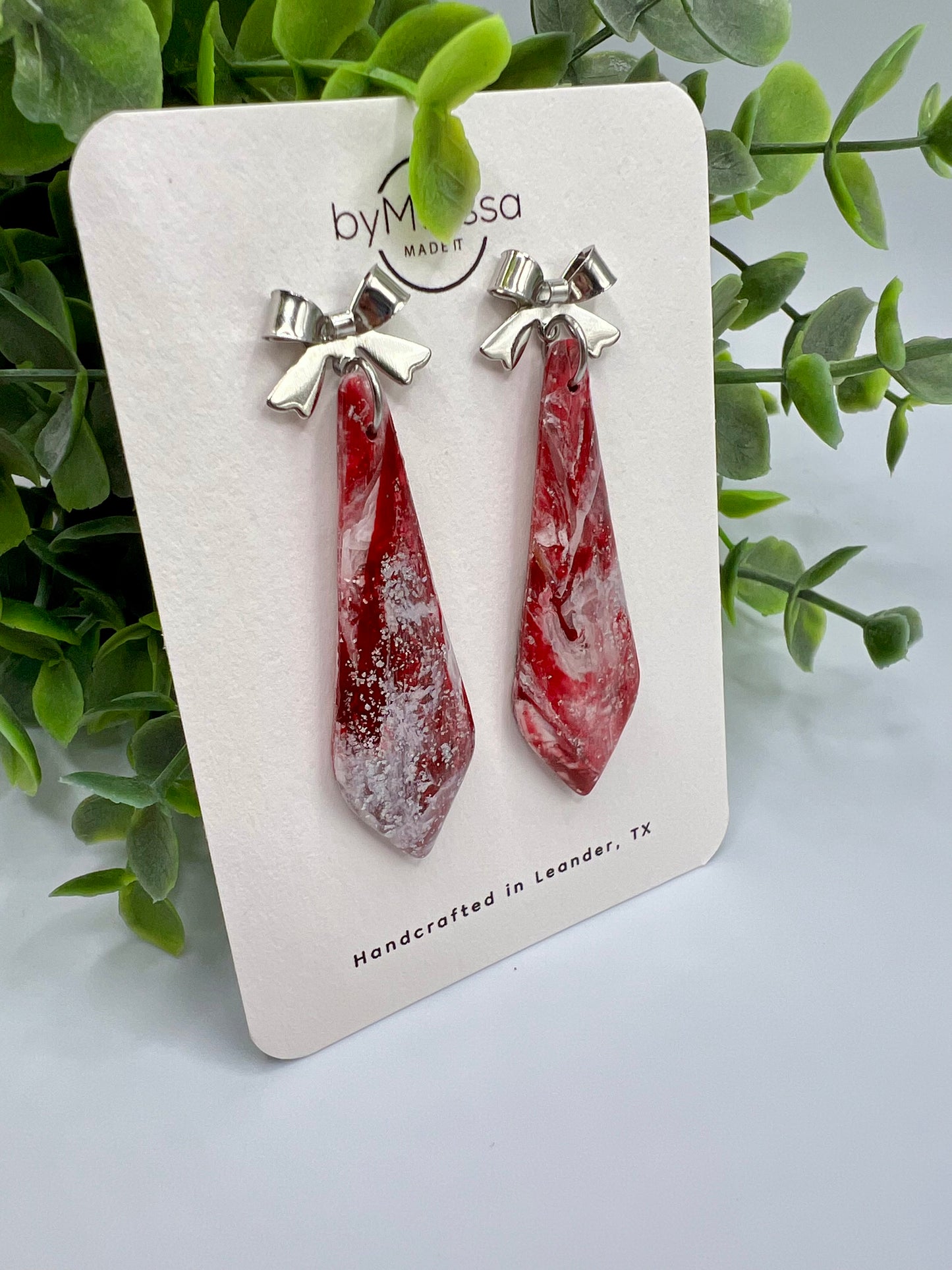 Red and White Skinny Small Elongated Kite Drop Earrings with Silver Bows