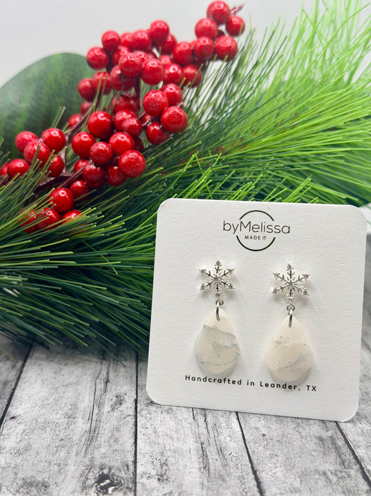 White and Silver Petite Kite with Silver Snowflake Studs